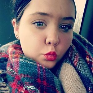 Meet your Posher, Bree